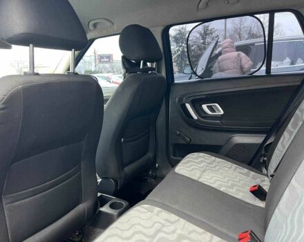 Синій Шкода Фабія, об'ємом двигуна 1.6 л та пробігом 230 тис. км за 6800 $, фото 17 на Automoto.ua