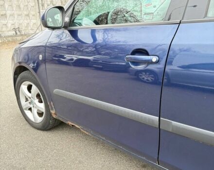 Синій Шкода Фабія, об'ємом двигуна 1.4 л та пробігом 300 тис. км за 3400 $, фото 5 на Automoto.ua