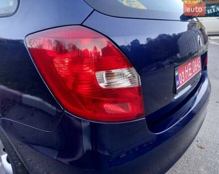 Синий Шкода Фабия, объемом двигателя 1.6 л и пробегом 230 тыс. км за 7550 $, фото 125 на Automoto.ua