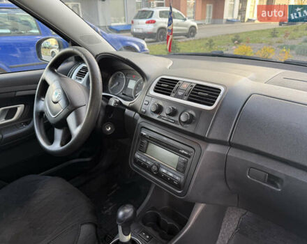 Синій Шкода Фабія, об'ємом двигуна 1.2 л та пробігом 149 тис. км за 4500 $, фото 4 на Automoto.ua