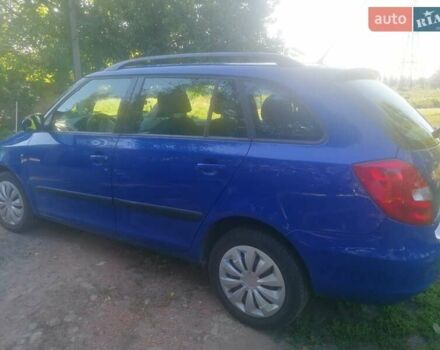 Синий Шкода Фабия, объемом двигателя 1.39 л и пробегом 167 тыс. км за 5500 $, фото 1 на Automoto.ua