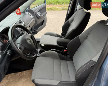 Синій Шкода Фабія, об'ємом двигуна 1.4 л та пробігом 212 тис. км за 5400 $, фото 79 на Automoto.ua
