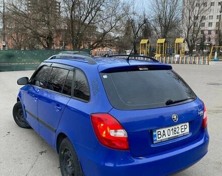 Синий Шкода Фабия, объемом двигателя 1.2 л и пробегом 202 тыс. км за 4300 $, фото 5 на Automoto.ua