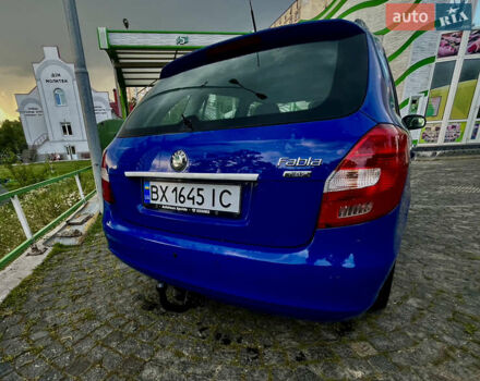 Синий Шкода Фабия, объемом двигателя 1.39 л и пробегом 186 тыс. км за 5750 $, фото 4 на Automoto.ua