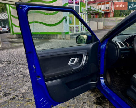 Синий Шкода Фабия, объемом двигателя 1.39 л и пробегом 186 тыс. км за 5750 $, фото 12 на Automoto.ua