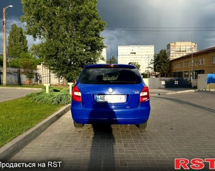 Синий Шкода Фабия, объемом двигателя 1.2 л и пробегом 227 тыс. км за 3800 $, фото 4 на Automoto.ua