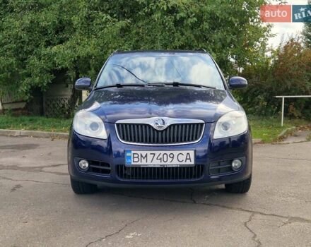 Синий Шкода Фабия, объемом двигателя 1.6 л и пробегом 225 тыс. км за 6500 $, фото 2 на Automoto.ua