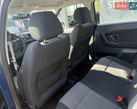 Синий Шкода Фабия, объемом двигателя 1.2 л и пробегом 195 тыс. км за 6600 $, фото 8 на Automoto.ua