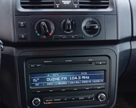 Синий Шкода Фабия, объемом двигателя 1.2 л и пробегом 222 тыс. км за 4500 $, фото 9 на Automoto.ua