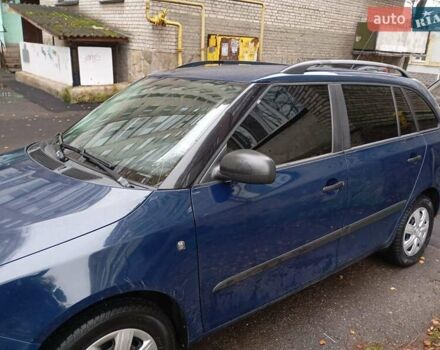 Синий Шкода Фабия, объемом двигателя 1.4 л и пробегом 204 тыс. км за 4900 $, фото 1 на Automoto.ua