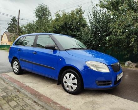 Синий Шкода Фабия, объемом двигателя 0 л и пробегом 310 тыс. км за 4000 $, фото 1 на Automoto.ua