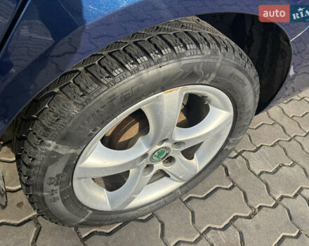 Синий Шкода Фабия, объемом двигателя 1.2 л и пробегом 220 тыс. км за 4700 $, фото 6 на Automoto.ua