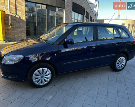 Синий Шкода Фабия, объемом двигателя 1.6 л и пробегом 221 тыс. км за 5499 $, фото 2 на Automoto.ua