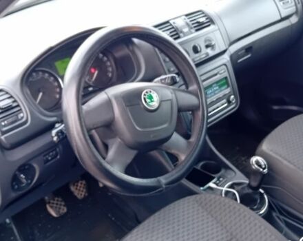 Синий Шкода Фабия, объемом двигателя 1.2 л и пробегом 222 тыс. км за 4500 $, фото 8 на Automoto.ua