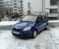 Синий Шкода Фабия, объемом двигателя 1.2 л и пробегом 215 тыс. км за 4500 $, фото 1 на Automoto.ua
