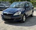 Синий Шкода Фабия, объемом двигателя 1.6 л и пробегом 250 тыс. км за 6600 $, фото 1 на Automoto.ua