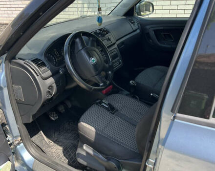Синий Шкода Фабия, объемом двигателя 1.2 л и пробегом 252 тыс. км за 5100 $, фото 8 на Automoto.ua