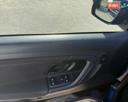 Синий Шкода Фабия, объемом двигателя 1.2 л и пробегом 195 тыс. км за 6600 $, фото 14 на Automoto.ua