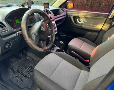 Синий Шкода Фабия, объемом двигателя 1.4 л и пробегом 292 тыс. км за 4390 $, фото 9 на Automoto.ua