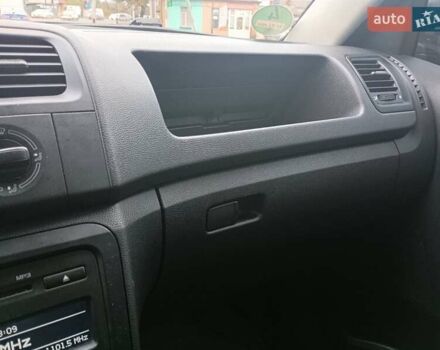 Шкода Фабия 2010 в Виннице на Automoto.ua Синий Шкода Фабия, объемом двигателя 1.2 л и пробегом 240 тыс. км за 4700 $, фото 12 на Automoto.ua