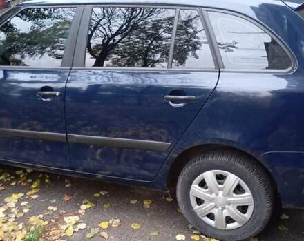 Шкода Фабия 2010 в Виннице на Automoto.ua Синий Шкода Фабия, объемом двигателя 1.2 л и пробегом 240 тыс. км за 4700 $, фото 2 на Automoto.ua