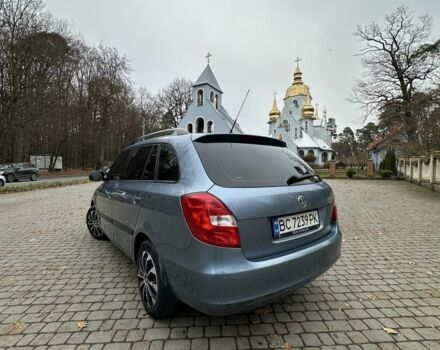 Синій Шкода Фабія, об'ємом двигуна 1.6 л та пробігом 230 тис. км за 5700 $, фото 3 на Automoto.ua