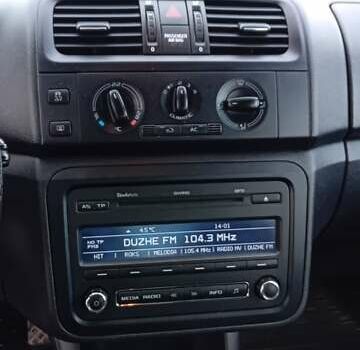 Синий Шкода Фабия, объемом двигателя 1.2 л и пробегом 222 тыс. км за 4500 $, фото 9 на Automoto.ua