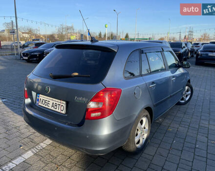 Синий Шкода Фабия, объемом двигателя 1.2 л и пробегом 256 тыс. км за 4700 $, фото 2 на Automoto.ua