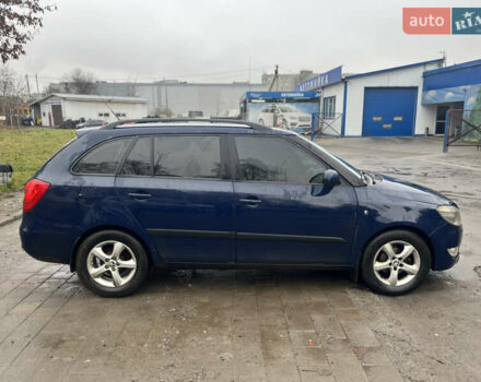 Синий Шкода Фабия, объемом двигателя 1.2 л и пробегом 254 тыс. км за 4900 $, фото 3 на Automoto.ua