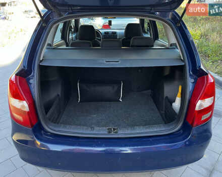 Синий Шкода Фабия, объемом двигателя 1.6 л и пробегом 221 тыс. км за 5499 $, фото 41 на Automoto.ua
