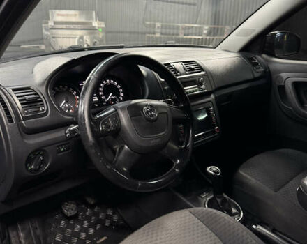 Синий Шкода Фабия, объемом двигателя 1.2 л и пробегом 255 тыс. км за 4250 $, фото 13 на Automoto.ua