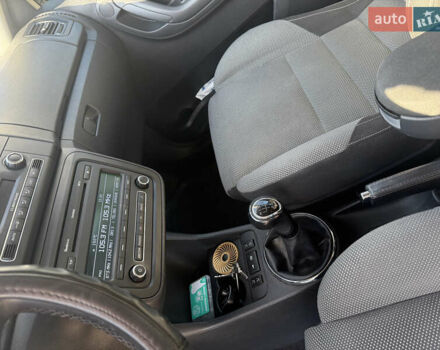 Синий Шкода Фабия, объемом двигателя 1.2 л и пробегом 195 тыс. км за 6600 $, фото 11 на Automoto.ua