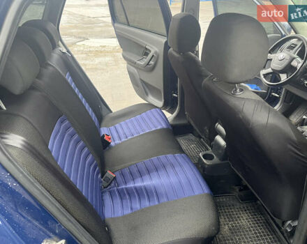 Синий Шкода Фабия, объемом двигателя 1.2 л и пробегом 254 тыс. км за 4900 $, фото 8 на Automoto.ua