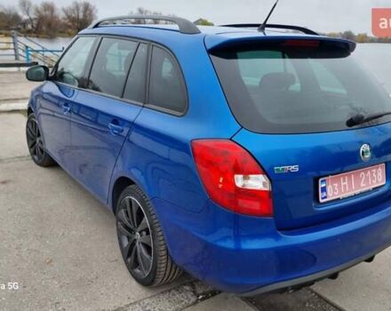 Синий Шкода Фабия, объемом двигателя 1.4 л и пробегом 222 тыс. км за 8100 $, фото 2 на Automoto.ua