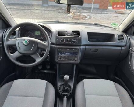 Шкода Фабия 2011 в Кривом Роге на Automoto.ua Синий Шкода Фабия, объемом двигателя 1.6 л и пробегом 216 тыс. км за 6100 $, фото 10 на Automoto.ua