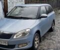 Синий Шкода Фабия, объемом двигателя 1.4 л и пробегом 465 тыс. км за 4500 $, фото 2 на Automoto.ua