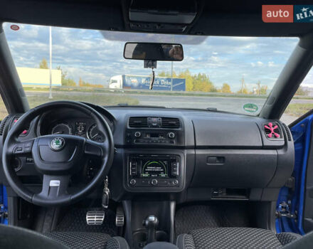 Шкода Фабия 2011 в Львове на Automoto.ua Синий Шкода Фабия, объемом двигателя 1.39 л и пробегом 230 тыс. км за 8000 $, фото 13 на Automoto.ua