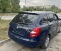 Синий Шкода Фабия, объемом двигателя 1.6 л и пробегом 250 тыс. км за 901 $, фото 1 на Automoto.ua