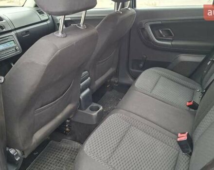 Синий Шкода Фабия, объемом двигателя 1.2 л и пробегом 212 тыс. км за 5000 $, фото 12 на Automoto.ua