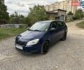 Синий Шкода Фабия, объемом двигателя 1.6 л и пробегом 318 тыс. км за 5500 $, фото 4 на Automoto.ua