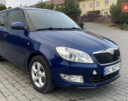 Синий Шкода Фабия, объемом двигателя 1.2 л и пробегом 212 тыс. км за 5200 $, фото 2 на Automoto.ua
