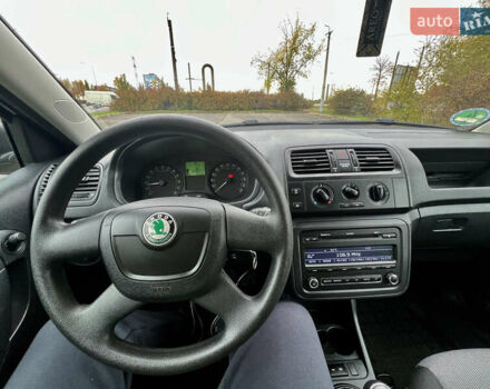 Шкода Фабия 2011 в Кривом Роге на Automoto.ua Синий Шкода Фабия, объемом двигателя 1.6 л и пробегом 216 тыс. км за 5999 $, фото 18 на Automoto.ua