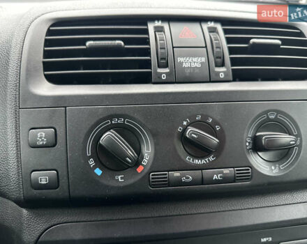 Синий Шкода Фабия, объемом двигателя 1.2 л и пробегом 232 тыс. км за 3999 $, фото 49 на Automoto.ua