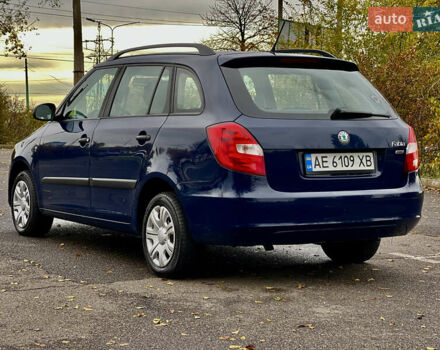 Шкода Фабия 2011 в Кривом Роге на Automoto.ua Синий Шкода Фабия, объемом двигателя 1.6 л и пробегом 216 тыс. км за 5999 $, фото 5 на Automoto.ua