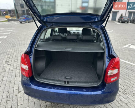 Синий Шкода Фабия, объемом двигателя 1.2 л и пробегом 232 тыс. км за 3999 $, фото 10 на Automoto.ua