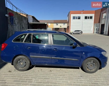 Синий Шкода Фабия, объемом двигателя 1.2 л и пробегом 228 тыс. км за 5500 $, фото 4 на Automoto.ua