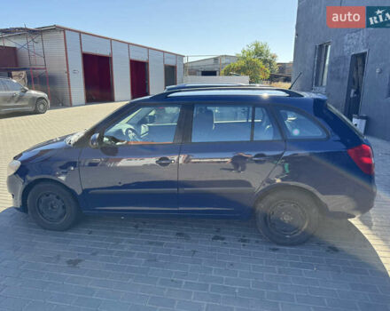 Синий Шкода Фабия, объемом двигателя 1.2 л и пробегом 228 тыс. км за 5500 $, фото 1 на Automoto.ua