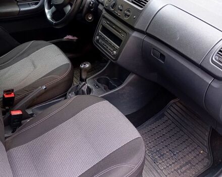 Синий Шкода Фабия, объемом двигателя 14 л и пробегом 212 тыс. км за 5300 $, фото 11 на Automoto.ua