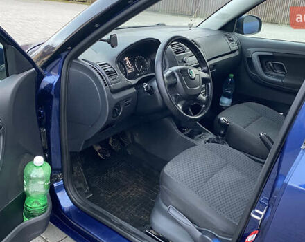 Синий Шкода Фабия, объемом двигателя 1.2 л и пробегом 212 тыс. км за 5200 $, фото 9 на Automoto.ua