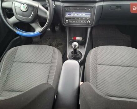 Синий Шкода Фабия, объемом двигателя 1.2 л и пробегом 212 тыс. км за 5000 $, фото 10 на Automoto.ua